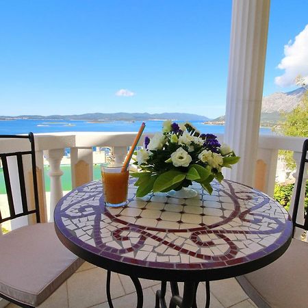 Hotel Pansion Villa Antonio โอเรบิก ภายนอก รูปภาพ