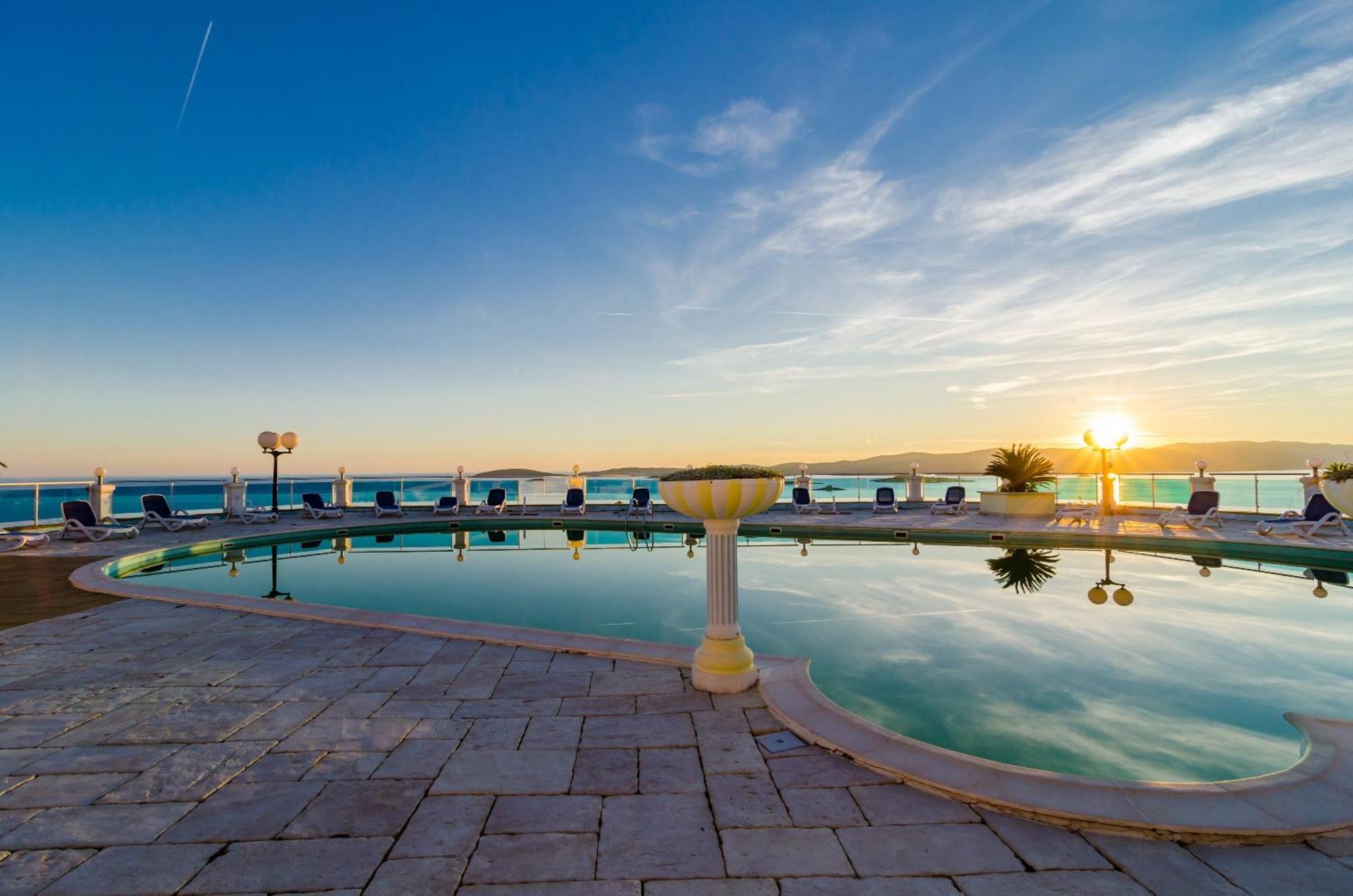 Hotel Pansion Villa Antonio โอเรบิก ภายนอก รูปภาพ