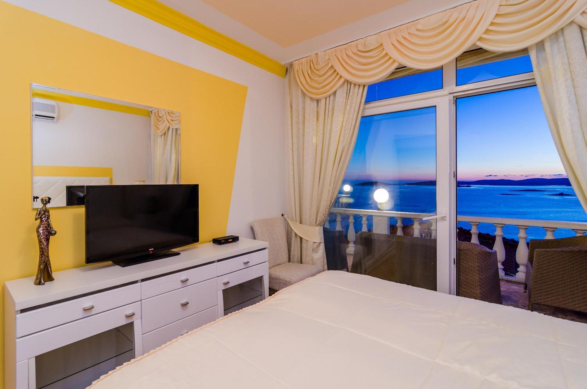 Hotel Pansion Villa Antonio โอเรบิก ภายนอก รูปภาพ