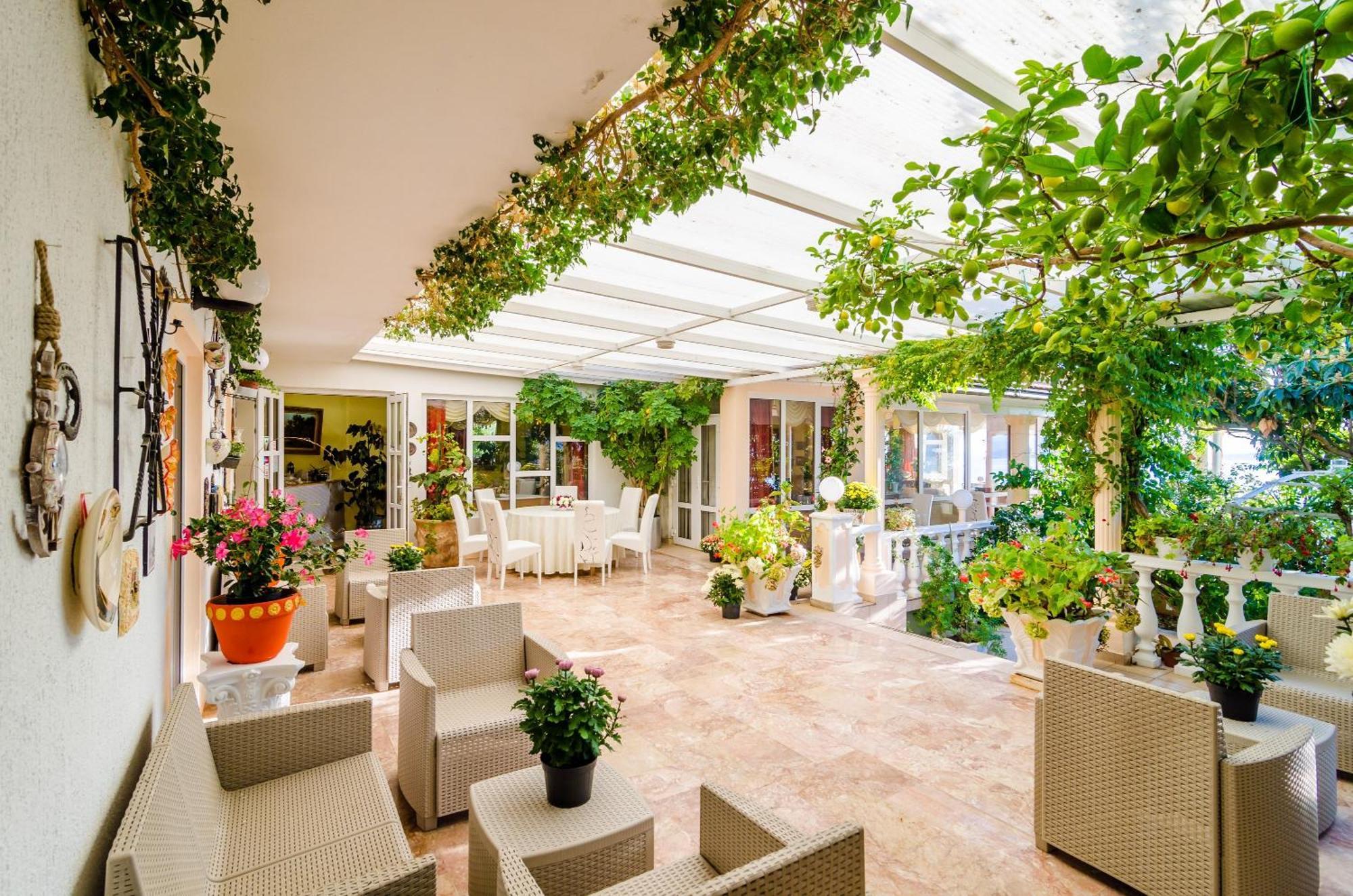 Hotel Pansion Villa Antonio โอเรบิก ภายนอก รูปภาพ